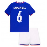 Camisa de Futebol França Eduardo Camavinga #6 Equipamento Principal Infantil Europeu 2024 Manga Curta (+ Calças curtas)